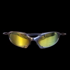 Oakley Romeo 1.0  X-Metal Polarized Men's Sunglasses Gold Lenses